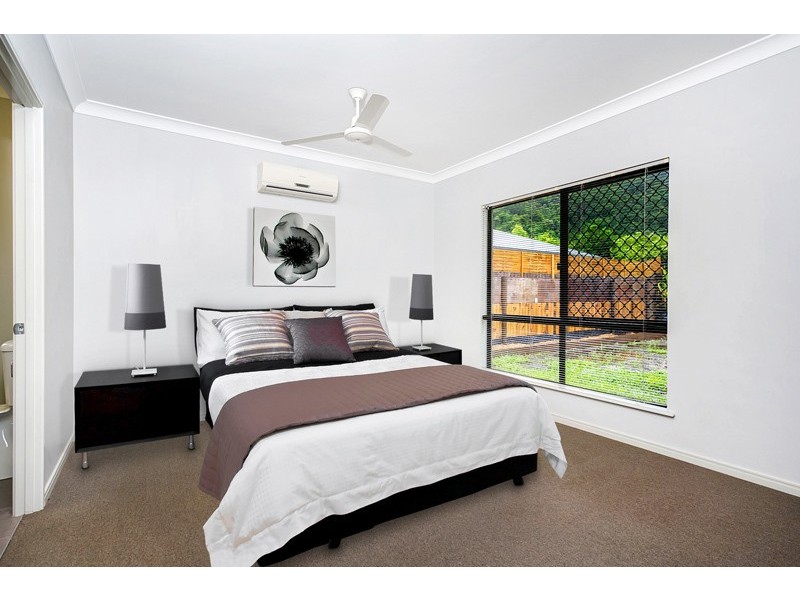 18 Heysen Close, Redlynch QLD 4870