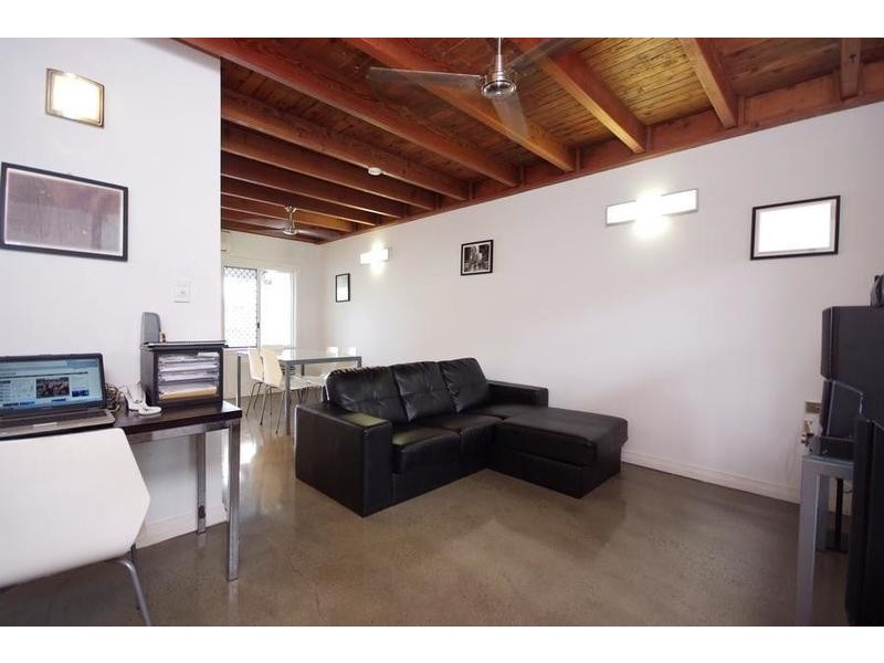 25/404 McCoombe Street, Mooroobool QLD 4870