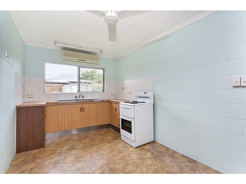 1/25 Armbrust Street, Manoora QLD 4870