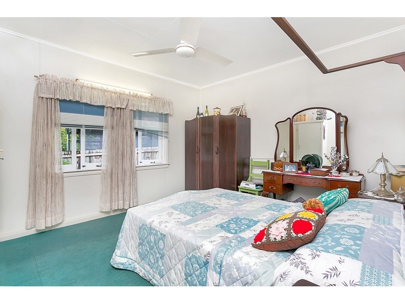 7 Crowley Close, Whitfield QLD 4870