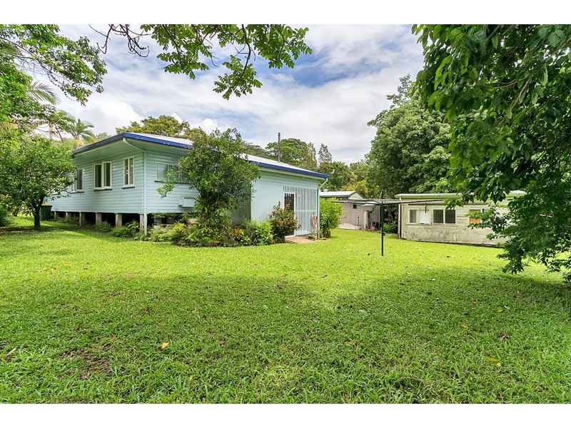 7 Crowley Close, Whitfield QLD 4870