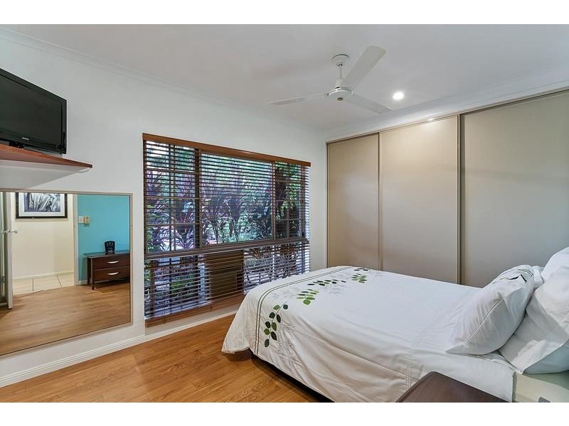 22 Eugenia Close, Redlynch QLD 4870