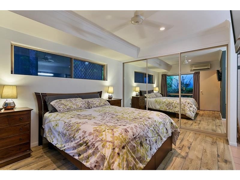 22 Eugenia Close, Redlynch QLD 4870