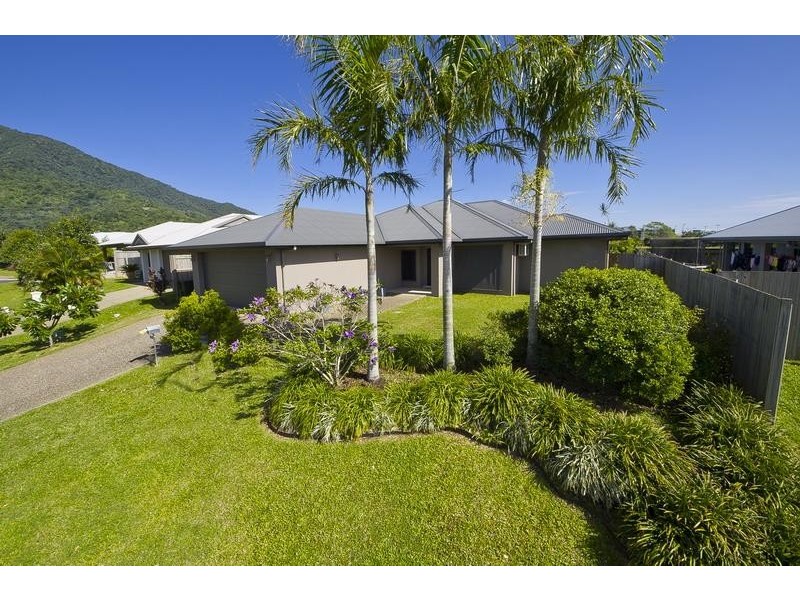64 Norfolk Circuit, Redlynch QLD 4870