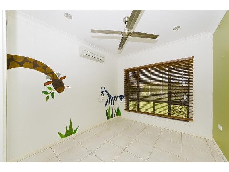 64 Norfolk Circuit, Redlynch QLD 4870