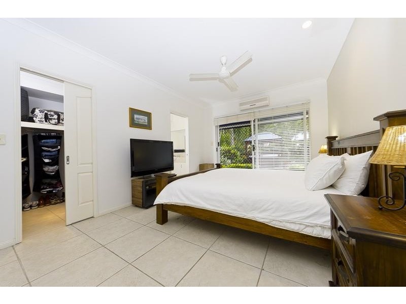 7 Sago Close, Palm Cove QLD 4879