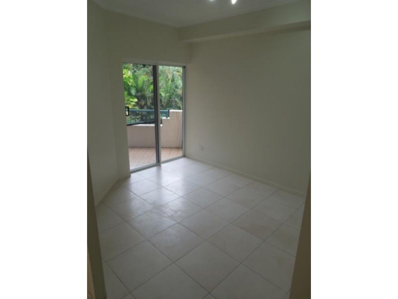 10/34 Lily Street, Cairns North QLD 4870