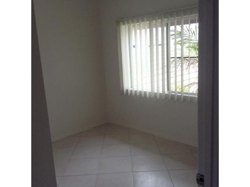 10/34 Lily Street, Cairns North QLD 4870