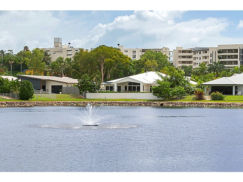 4 Lagoon Drive, Trinity Beach QLD 4879