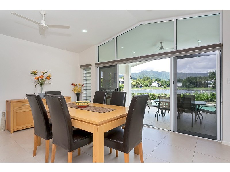 4 Lagoon Drive, Trinity Beach QLD 4879