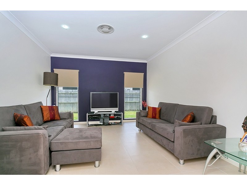 4 Lagoon Drive, Trinity Beach QLD 4879