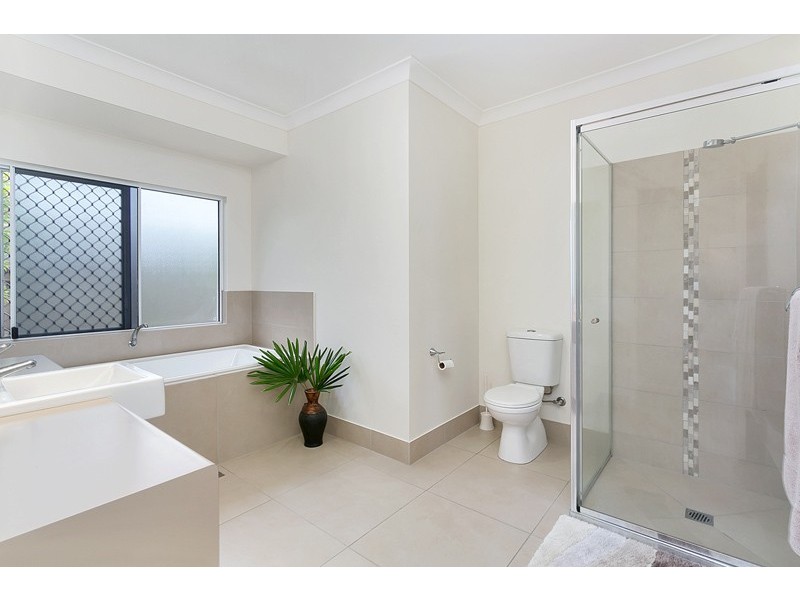 4 Lagoon Drive, Trinity Beach QLD 4879