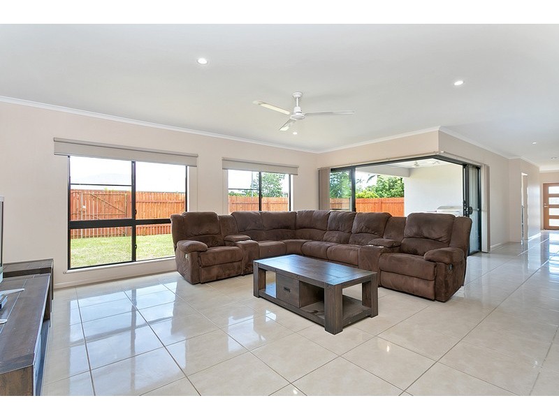 105 Irene Street, Mooroobool QLD 4870