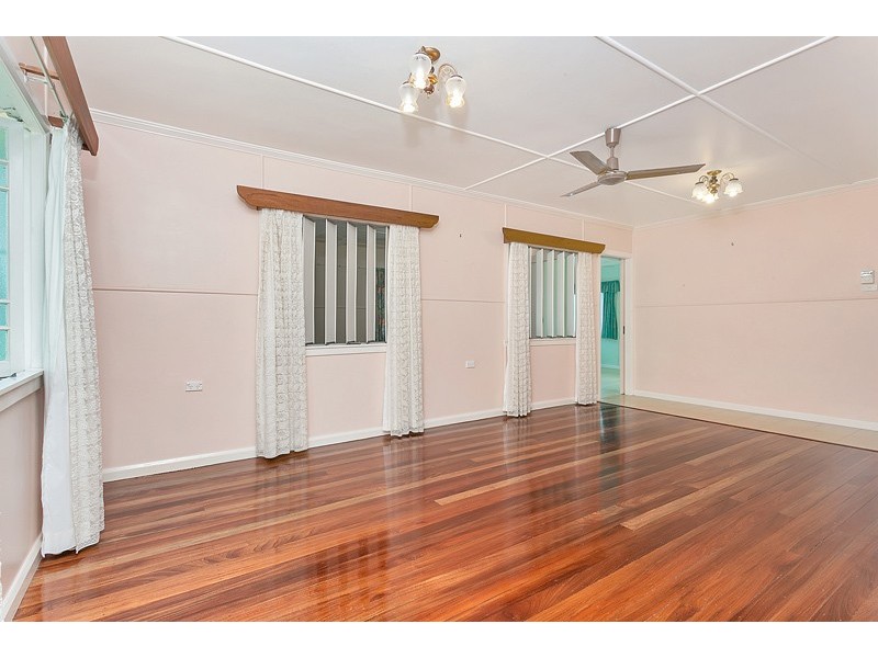 18 Cominos Place, Manunda QLD 4870