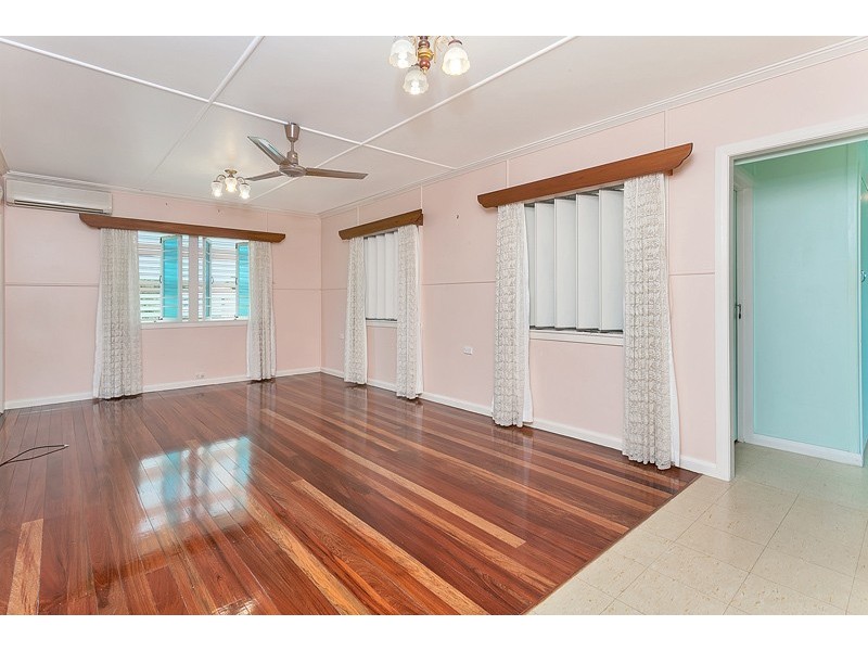 18 Cominos Place, Manunda QLD 4870