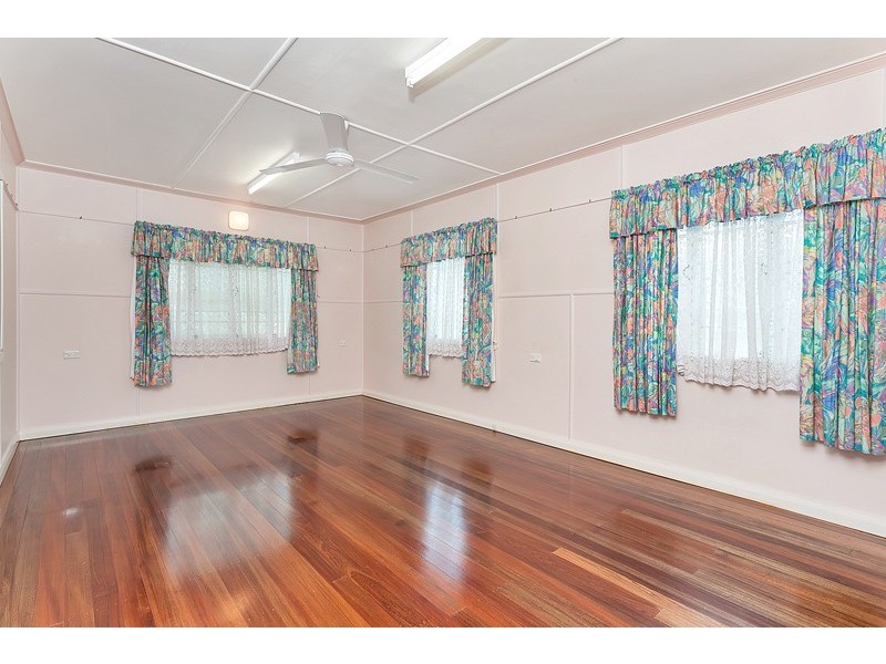 18 Cominos Place, Manunda QLD 4870