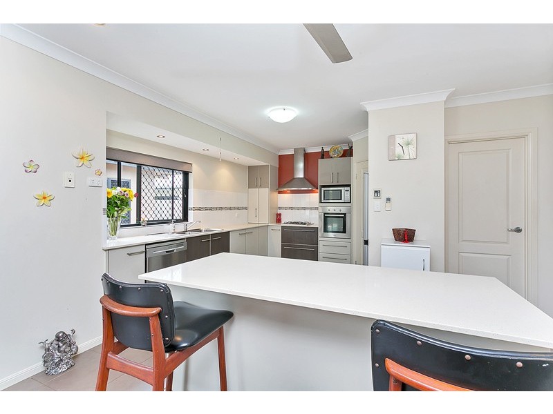 8 Floreat Close, Kewarra Beach QLD 4879