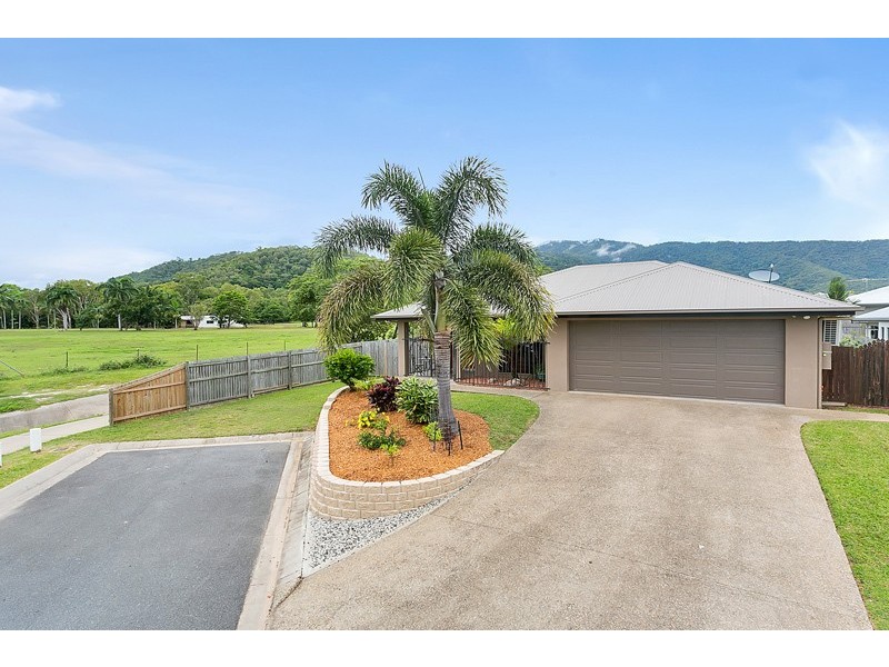 8 Floreat Close, Kewarra Beach QLD 4879