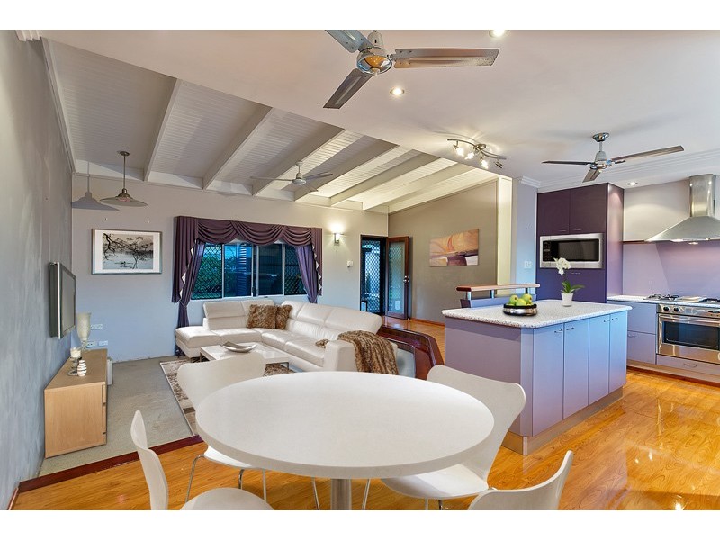 4 Carroo Street, Bayview Heights QLD 4868