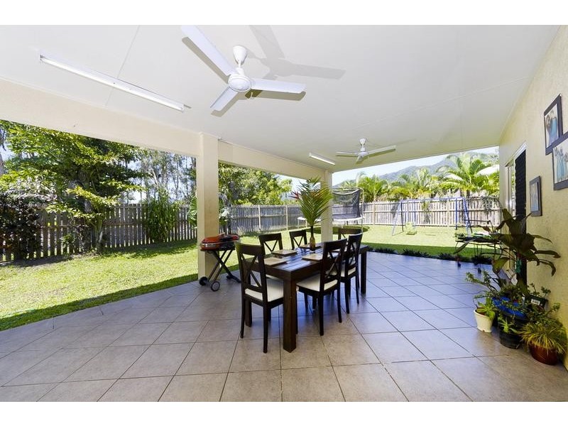 1 Picnic Street, White Rock QLD 4868