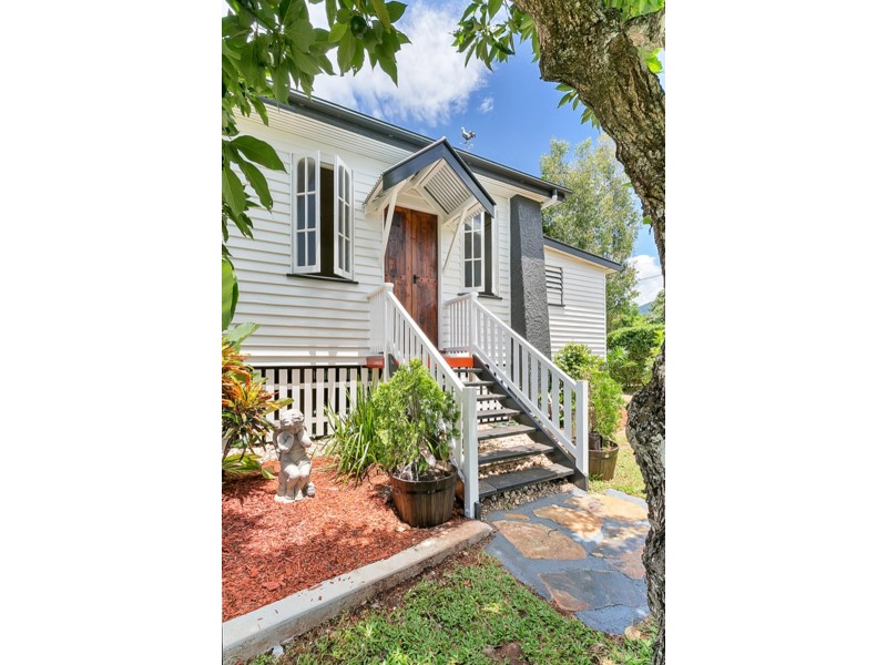 25 Vallely Street, Freshwater QLD 4870