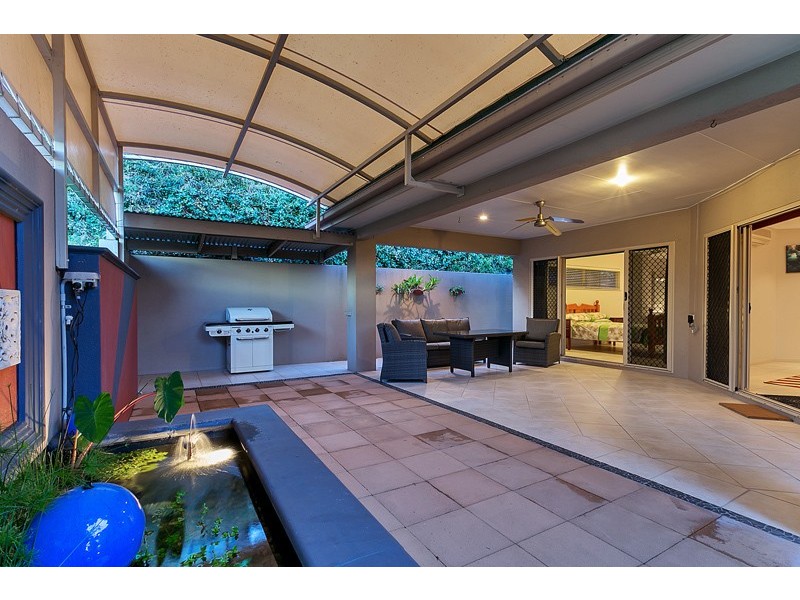 4A Leoni Close, Mooroobool QLD 4870