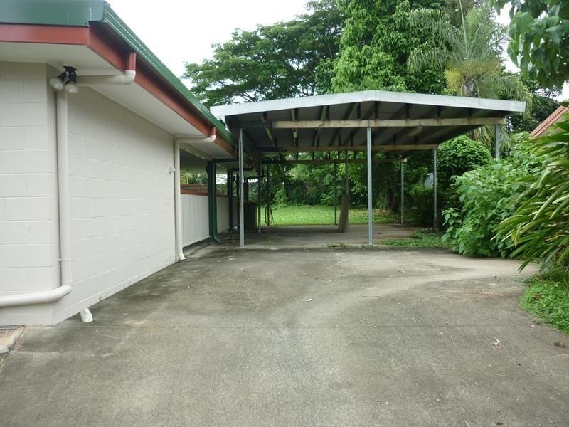 65 Hollywood Boulevard, White Rock QLD 4868
