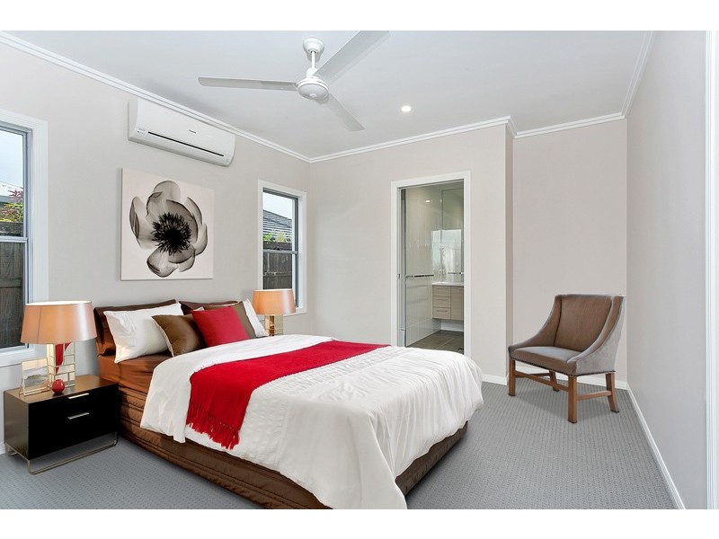 7 Northcote Street, Trinity Park QLD 4879