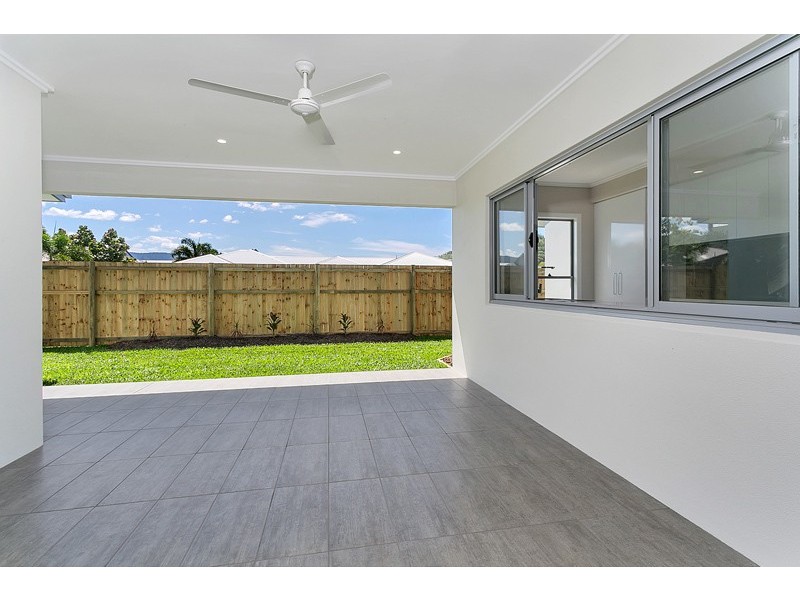 7 Northcote Street, Trinity Park QLD 4879