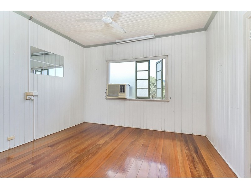 422 Kamerunga Road, Redlynch QLD 4870