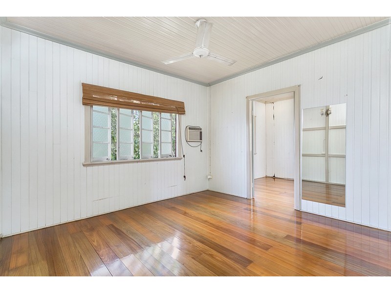 422 Kamerunga Road, Redlynch QLD 4870