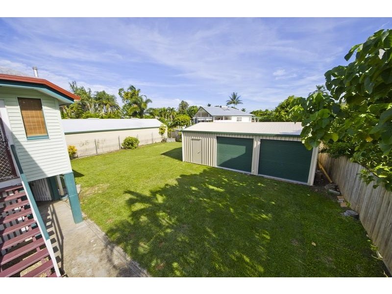 9 George Street, Earlville QLD 4870
