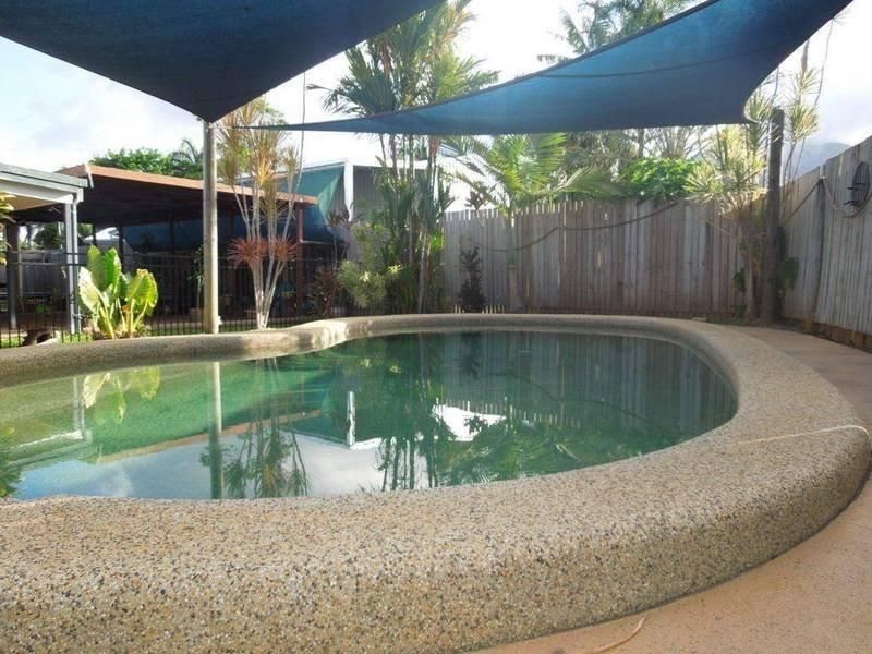 9 Batavia Court, Bentley Park QLD 4869