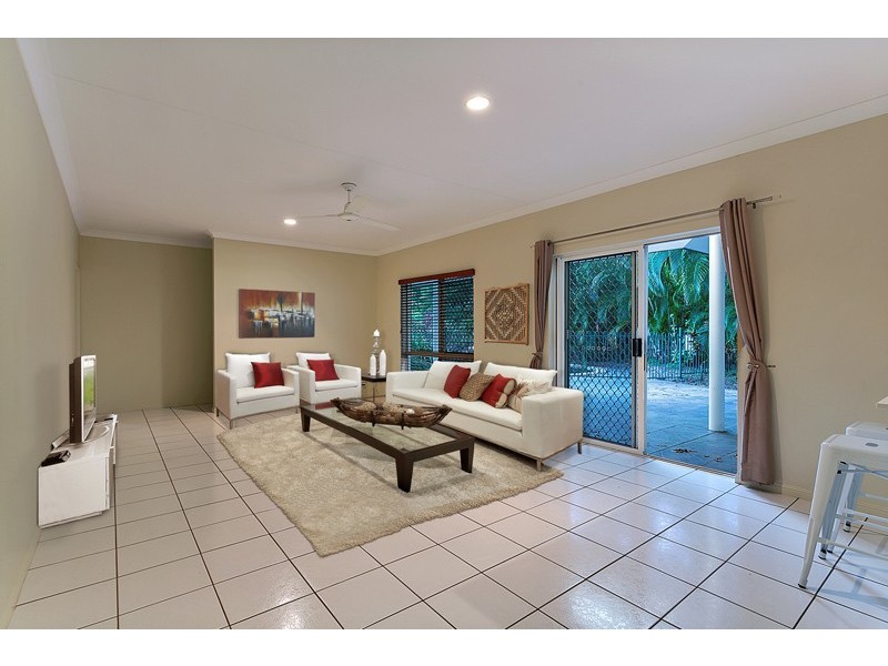 28 Satinash Close, Redlynch QLD 4870