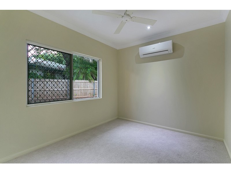 28 Satinash Close, Redlynch QLD 4870