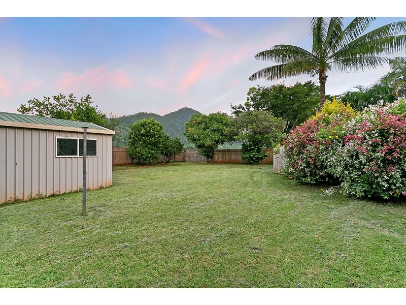 28 Satinash Close, Redlynch QLD 4870
