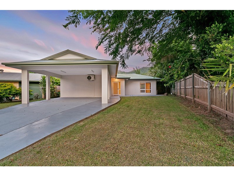 28 Satinash Close, Redlynch QLD 4870