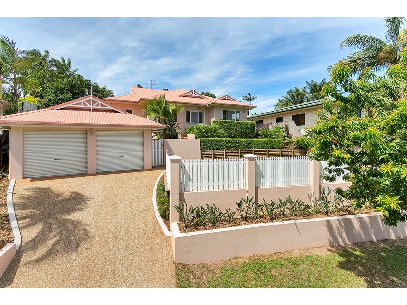 246 Robert Road, Bentley Park QLD 4869