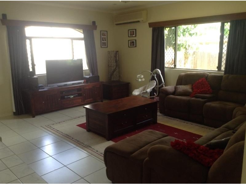 8 Bayview Street, Bayview Heights QLD 4868