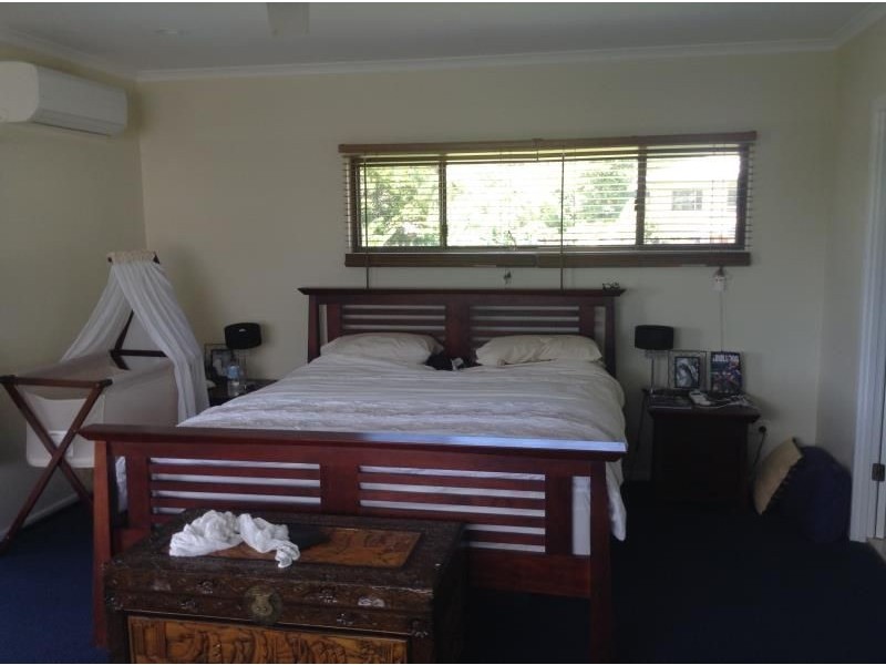 8 Bayview Street, Bayview Heights QLD 4868