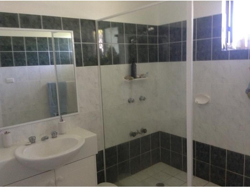 8 Bayview Street, Bayview Heights QLD 4868