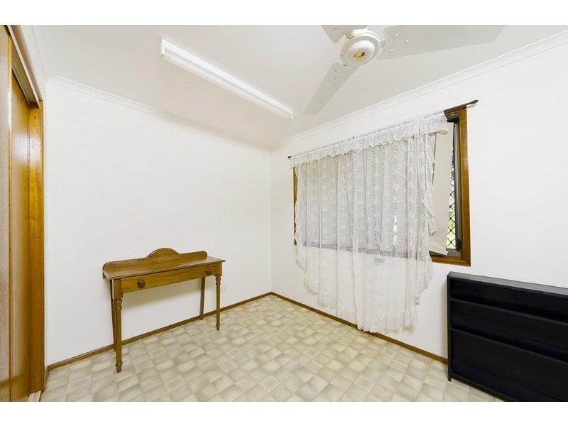 26 Pepperina Street, Mooroobool QLD 4870