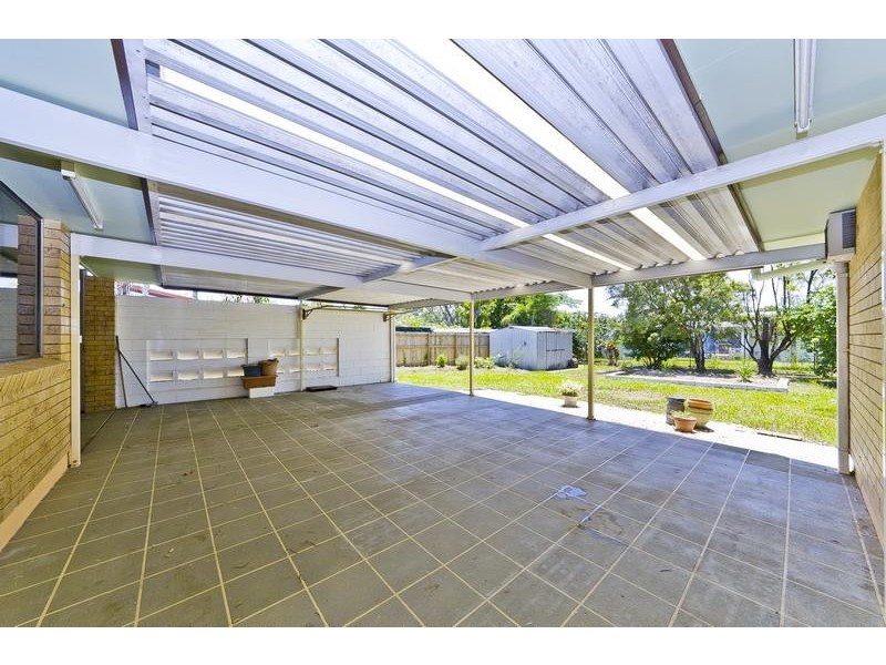26 Pepperina Street, Mooroobool QLD 4870