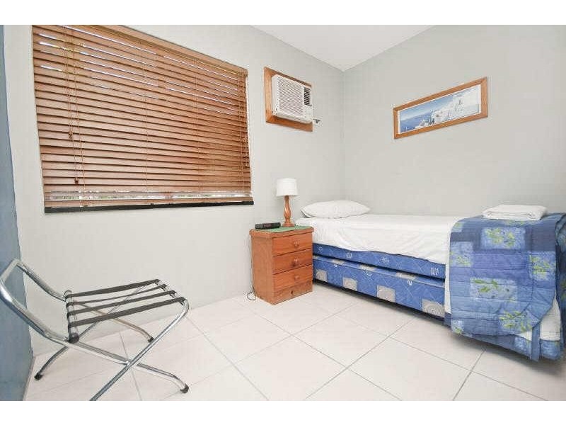 14/239 Lake Street, Cairns QLD 4870