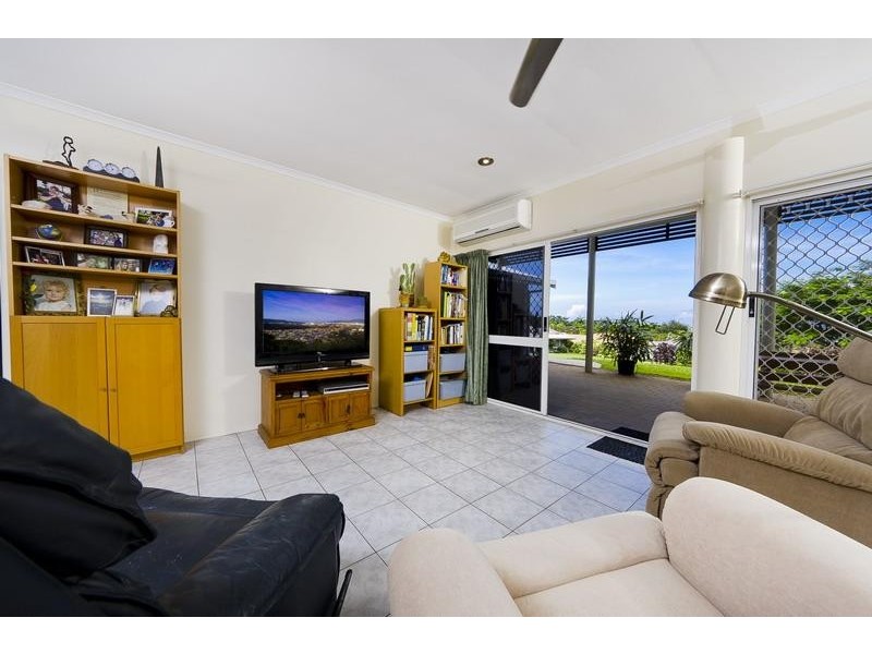 2 Tanganelli Close, Kanimbla QLD 4870