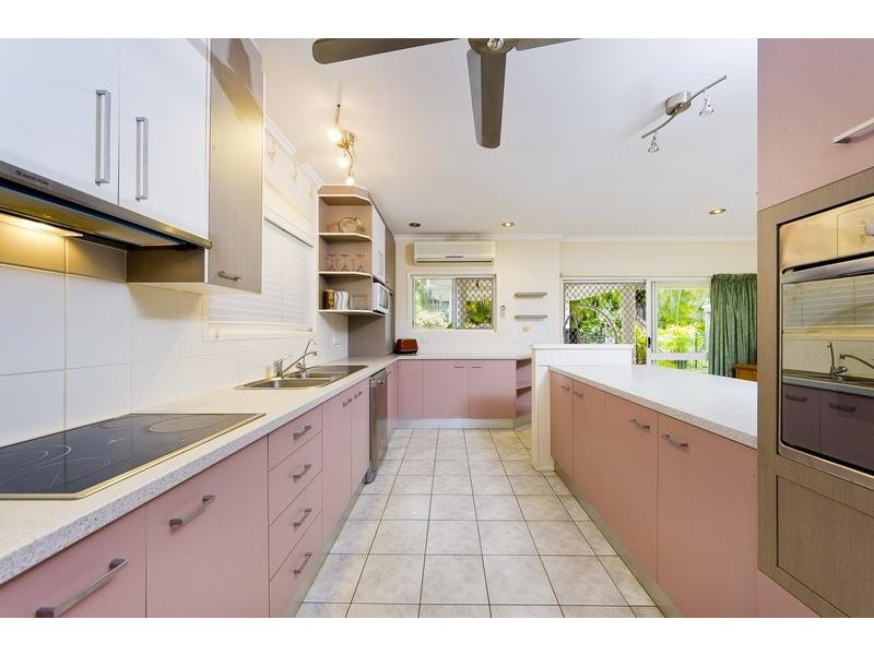 2 Tanganelli Close, Kanimbla QLD 4870