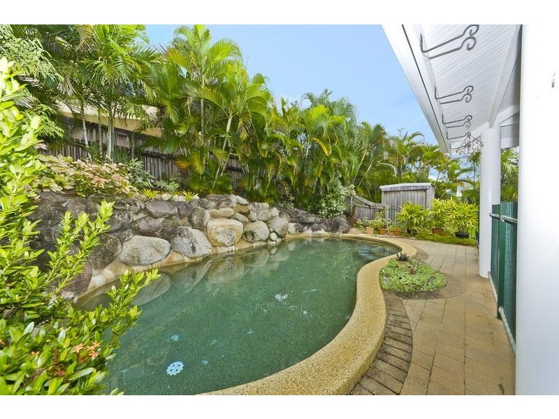 2 Tanganelli Close, Kanimbla QLD 4870