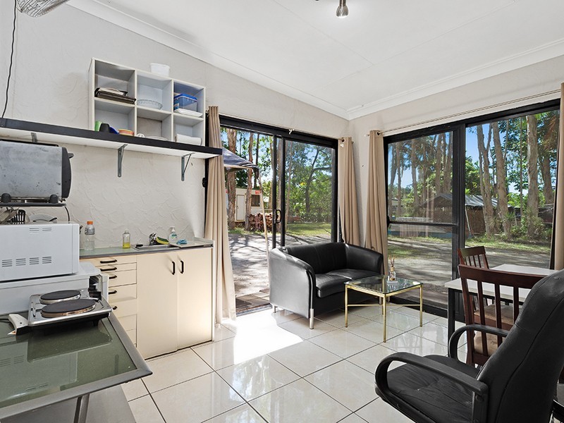 9-13 Oleander Street, Holloways Beach QLD 4878