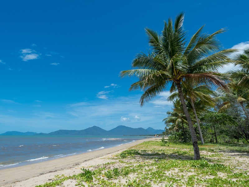 9-13 Oleander Street, Holloways Beach QLD 4878