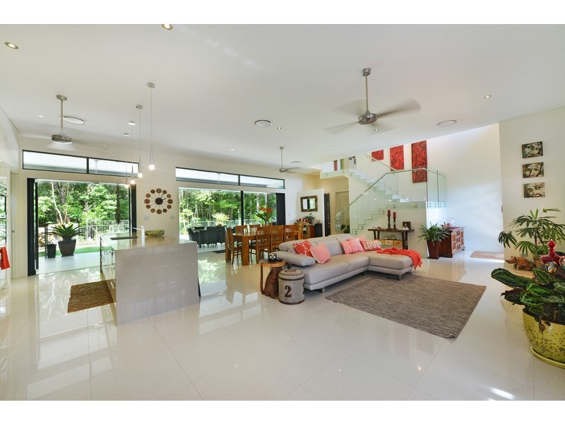 30 Litara Court, Palm Cove QLD 4879
